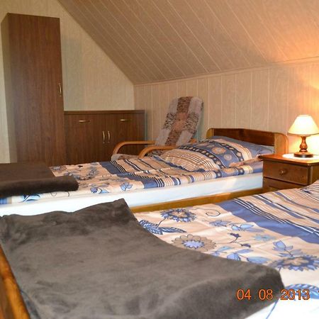 Dom Na Skraju Lasu Villa Wilkasy Luaran gambar